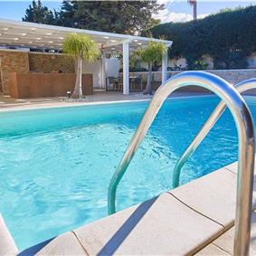 3 bedroom villa with pool and sea views near Scopello, sleeps 6